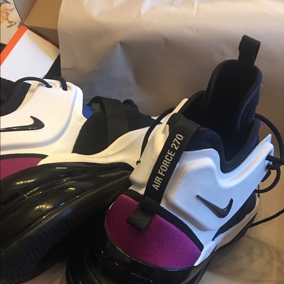 Shoes - Picture 7 of 10